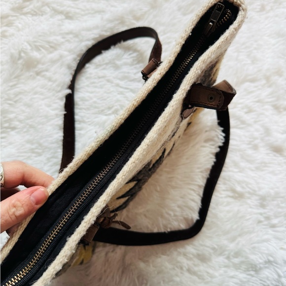 🏔️ Wool Purse - Picture 4 of 6